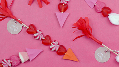 Valentinswoche – Amors Süßigkeiten Pfeile zum Selberbasteln  - Valentinswoche – Amors Süßigkeiten Pfeile zum Selberbasteln 